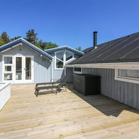 Julietta - 50m From The Sea By Interhome Feriehus